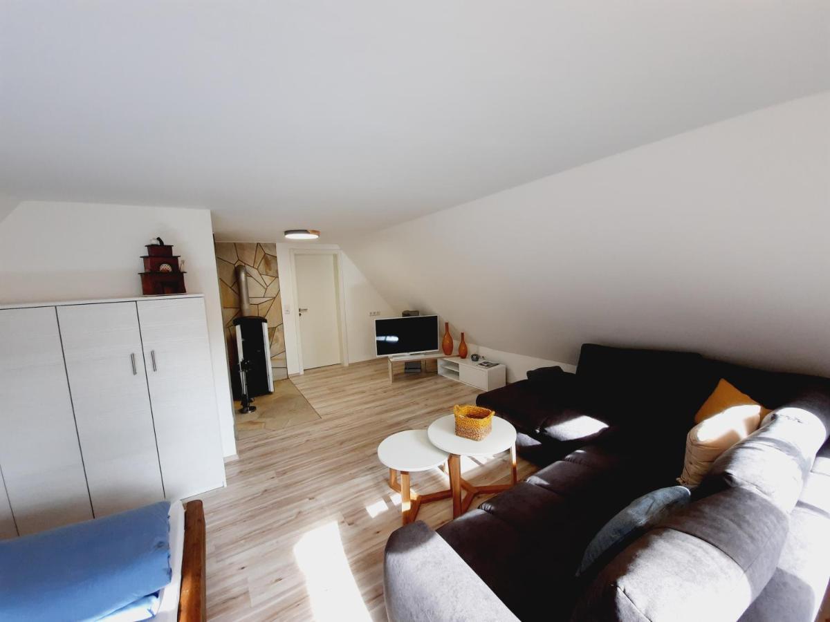 Ferienwohnung Stuetzengruen エクステリア 写真